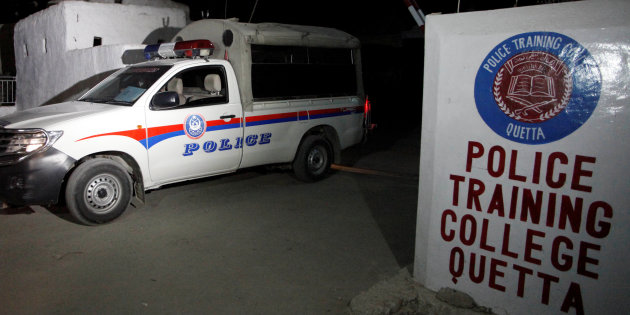Au moins 60 morts dans l’attaque d’une école de police de Quetta au Pakistan