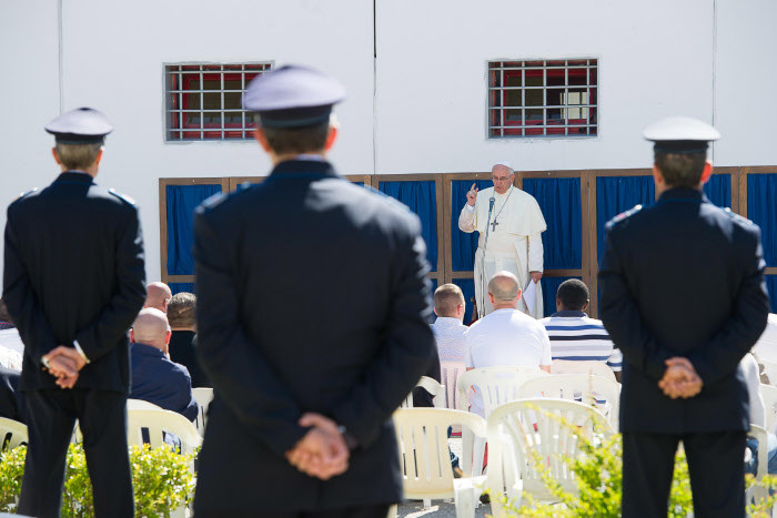 La justice doit comporter l’espérance pour être chrétienne, rappelle le pape