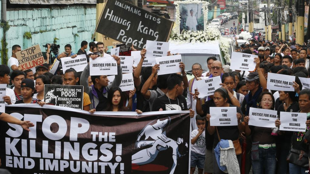 Philippines – L’Eglise catholique fait sonner le glas, ‘la cloche des morts’, pour réveiller les consciences