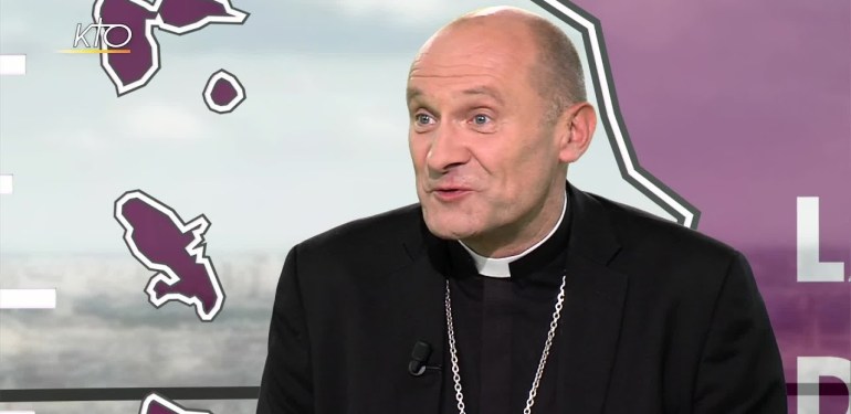 Mgr Touvet – Faire la lumière sur les idéologies de certains mouvements d’Action catholique