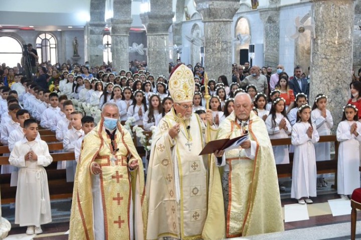 Irak : premières communions dans la cathédrale de Qaraqosh restaurée