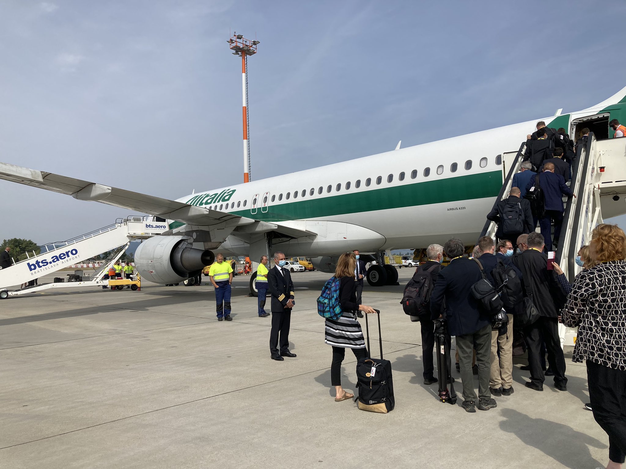 Retour du Pape à Rome et dernier voyage sur Alitalia