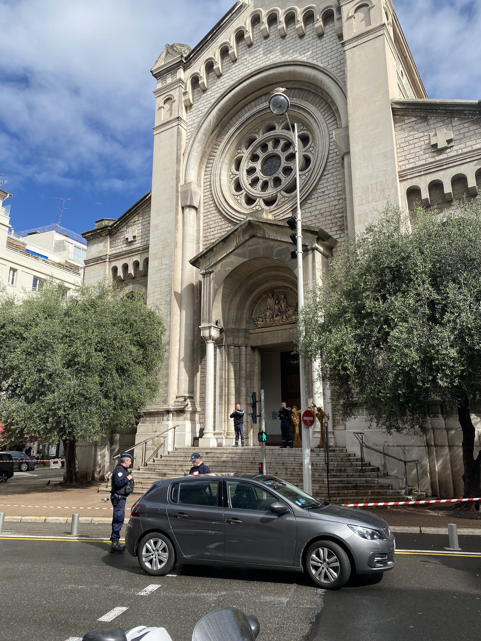 Nice : un prêtre et une religieuse agressés