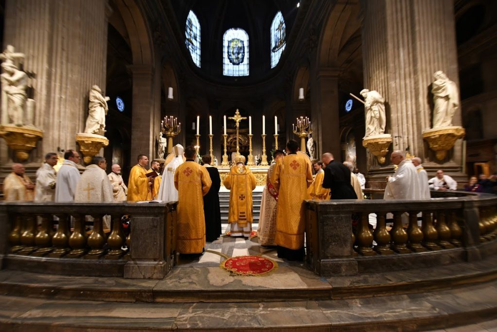 Dimanche 20 novembre 2022 : célébration de la Divine Liturgie pour le Holodomor à Saint-Sulpice